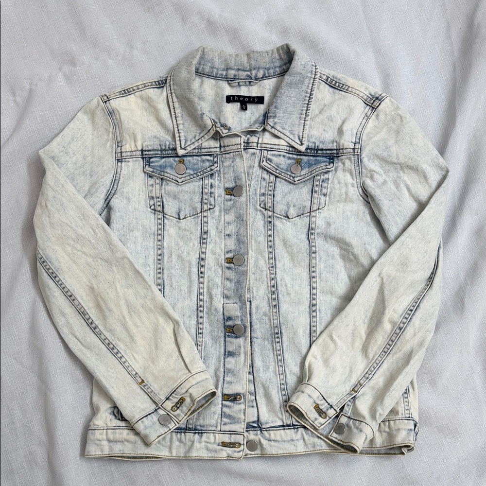 Women’s Theory Light Wash Denim Jean Jacket Size Large‎